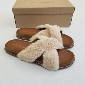 SALT + Umber Laguna Fur Banded Sandal Size 8.5 New